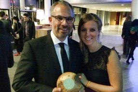 Markus Baumann mit der Moderatorin der GreenTec Awards 2014